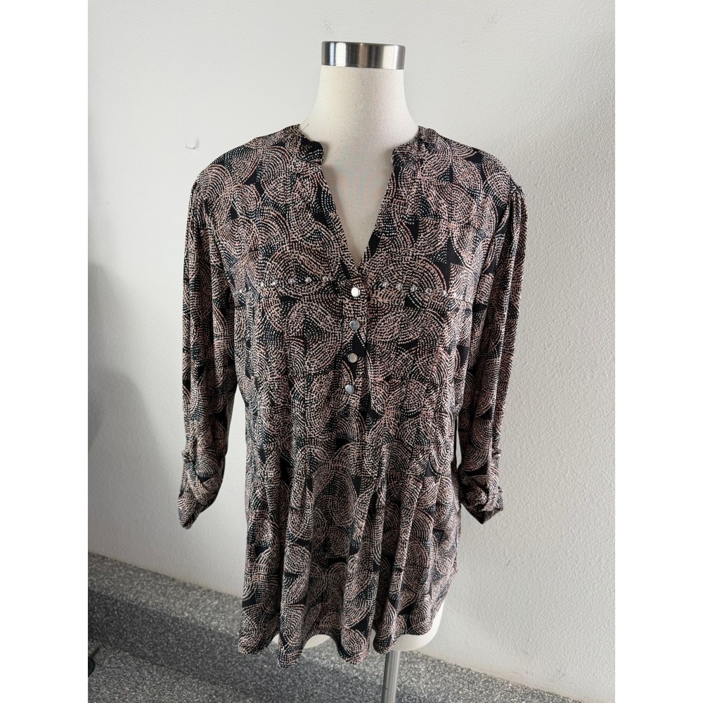 Cocomo Woman Plus 1X Animal Geometric V Neck Roll Tab Sleeve Blouse Top